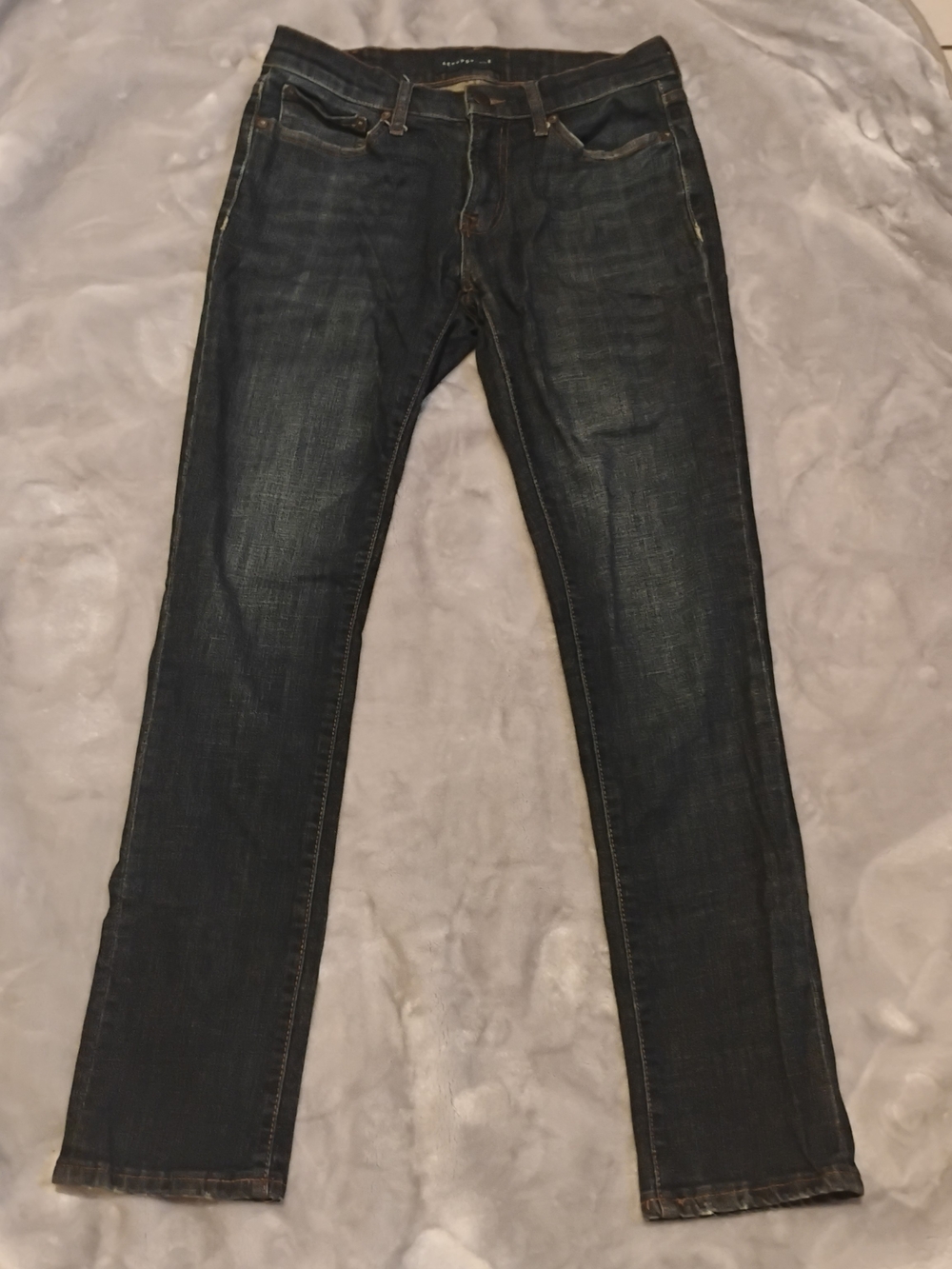 Aeropostale Women's Straight Leg Jeans in Dark Indigo